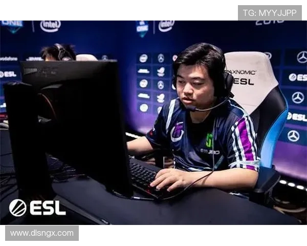 AL战队激战TT战队 精彩对决引发电竞迷热议